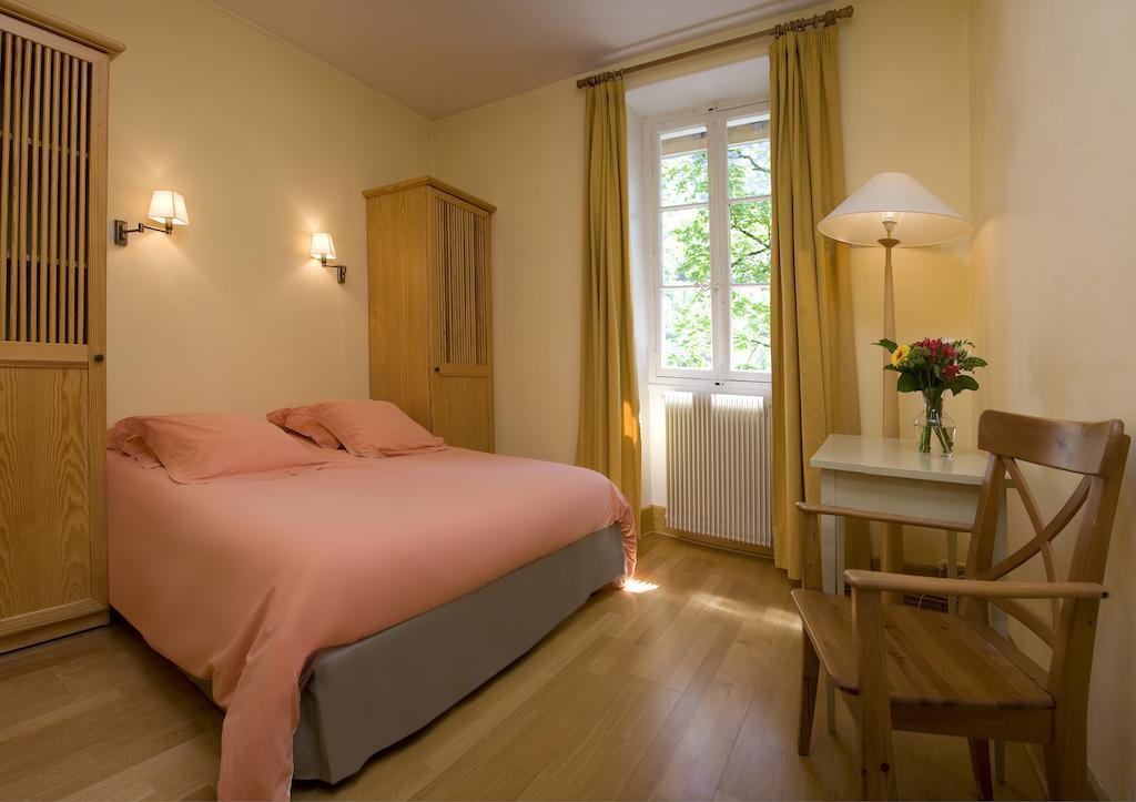 Maison Aux Iris Apartment ชาลส์-เลส์-ซู ห้อง รูปภาพ