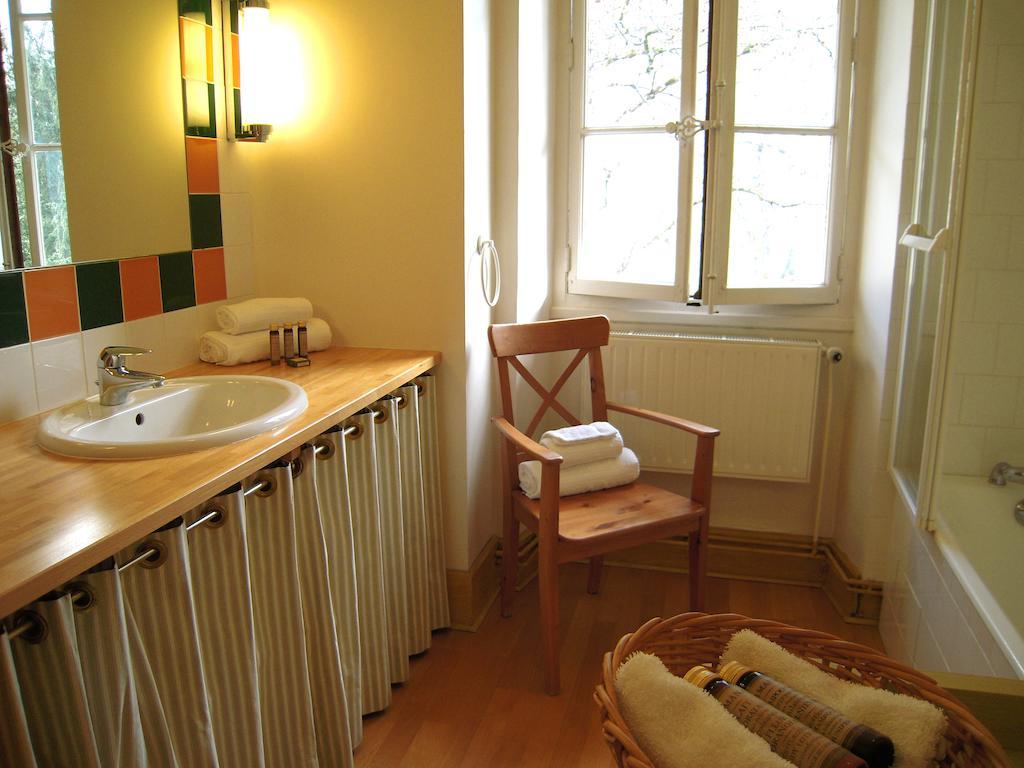 Maison Aux Iris Apartment ชาลส์-เลส์-ซู ห้อง รูปภาพ
